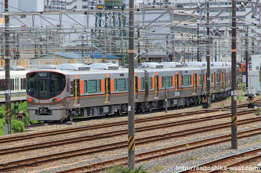 大阪環状線の次期主力車両「323系」を森ノ宮電車区で目撃！今後の