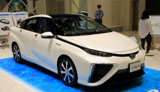 トヨタMIRAIは水素で作った電気で走る燃料電池車。ハイブリッドカーに続く次のイノベーション！