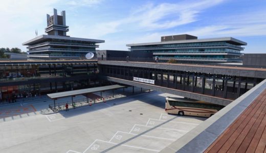 オープンした「奈良公園バスターミナル」は奈良公園の景観に配慮したグッドデザインの建物だった！