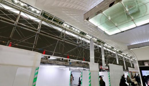 御堂筋線梅田駅に地下空間世界最大のLEDモニター「Umeda Metro Vision」の状況 19.11