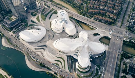 Zaha Hadidが手掛けた中国・長沙美渓湖国際文化センターがオープン！