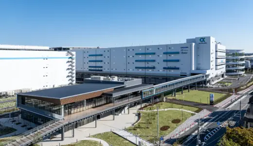 「GLP ALFALINK 尼崎」が満床竣工！1400億円を投じた延べ37万㎡の巨大物流拠、全国初の“市運営スペース併設”モデル