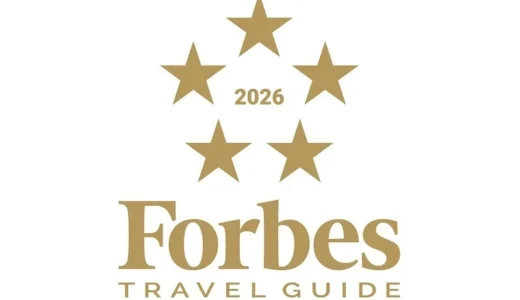 フォーブス・トラベルガイド 2026発表！日本の5つ星ホテルは16軒、ブルガリ東京、ROKU京都、リッツ日光が5つ星を獲得！