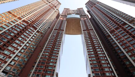 香港・西九龍『ザ・アーチ（The Arch／凱旋門）』は、高さ231m、地上65階建ての超高層タワーマンション！