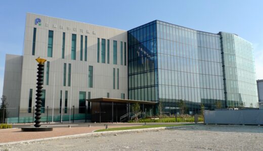 「富岳NEXT」新建屋、延床約6,500㎡・整備費上限173.6億円。神戸に50MVA級の次世代AI・HPC基盤、2030年稼働へ